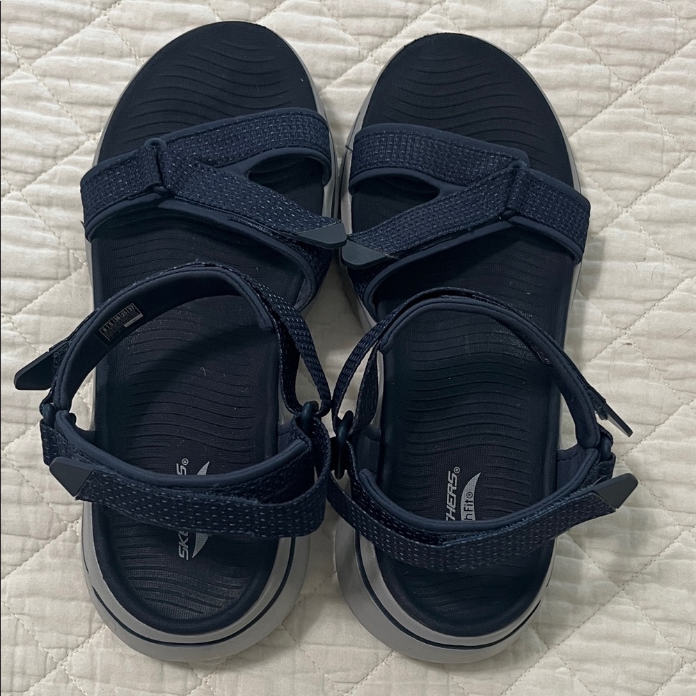 Skechers 8W Arch Fit Sandals
